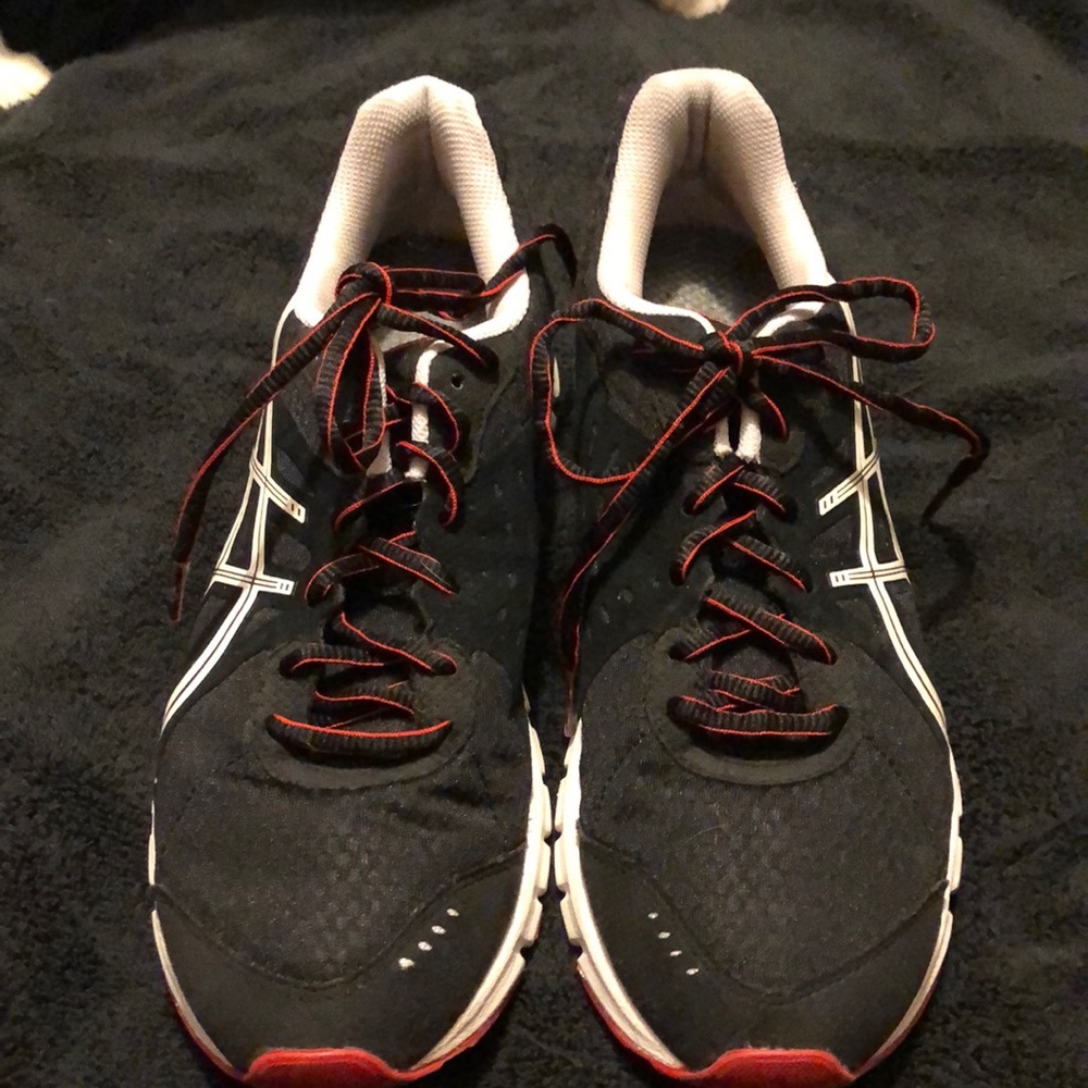 Men’s ASICS Rush33 athletic shoes